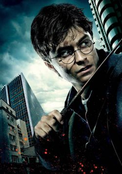 Harry Potter & the Deathly Hallows; Part I Harry Potter (Daniel Radcliffe) Poster Print