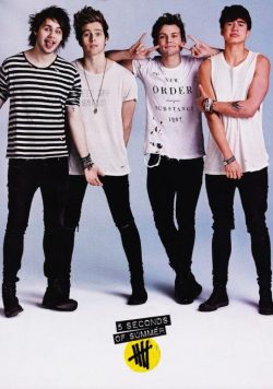 5 SECONDS OF SUMMER Sounds Good Feels Good Poster Print