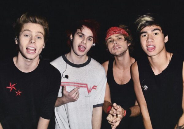 5 SECONDS OF SUMMER Sounds Good Feels Good Poster Print