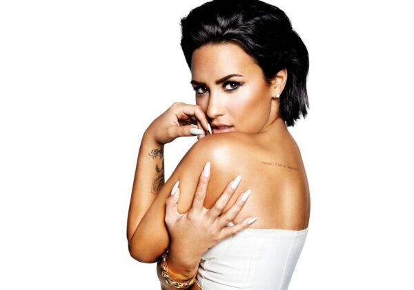 DEMI LOVATO Poster Print