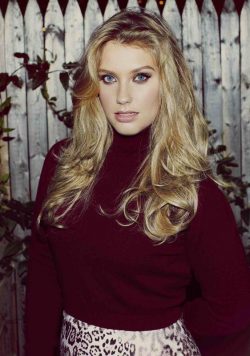 ELLA HENDERSON Glow Poster Print