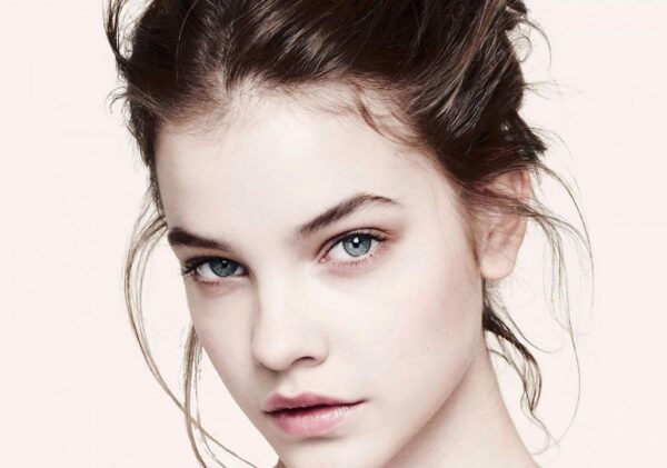 HAIR UP Poster Print