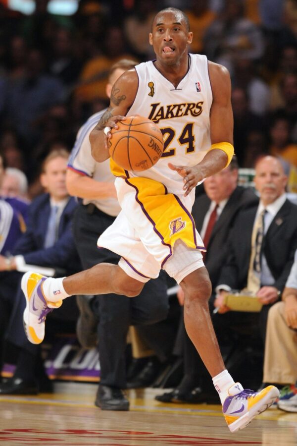 KOBE BRYANT Game Play Poster Print
